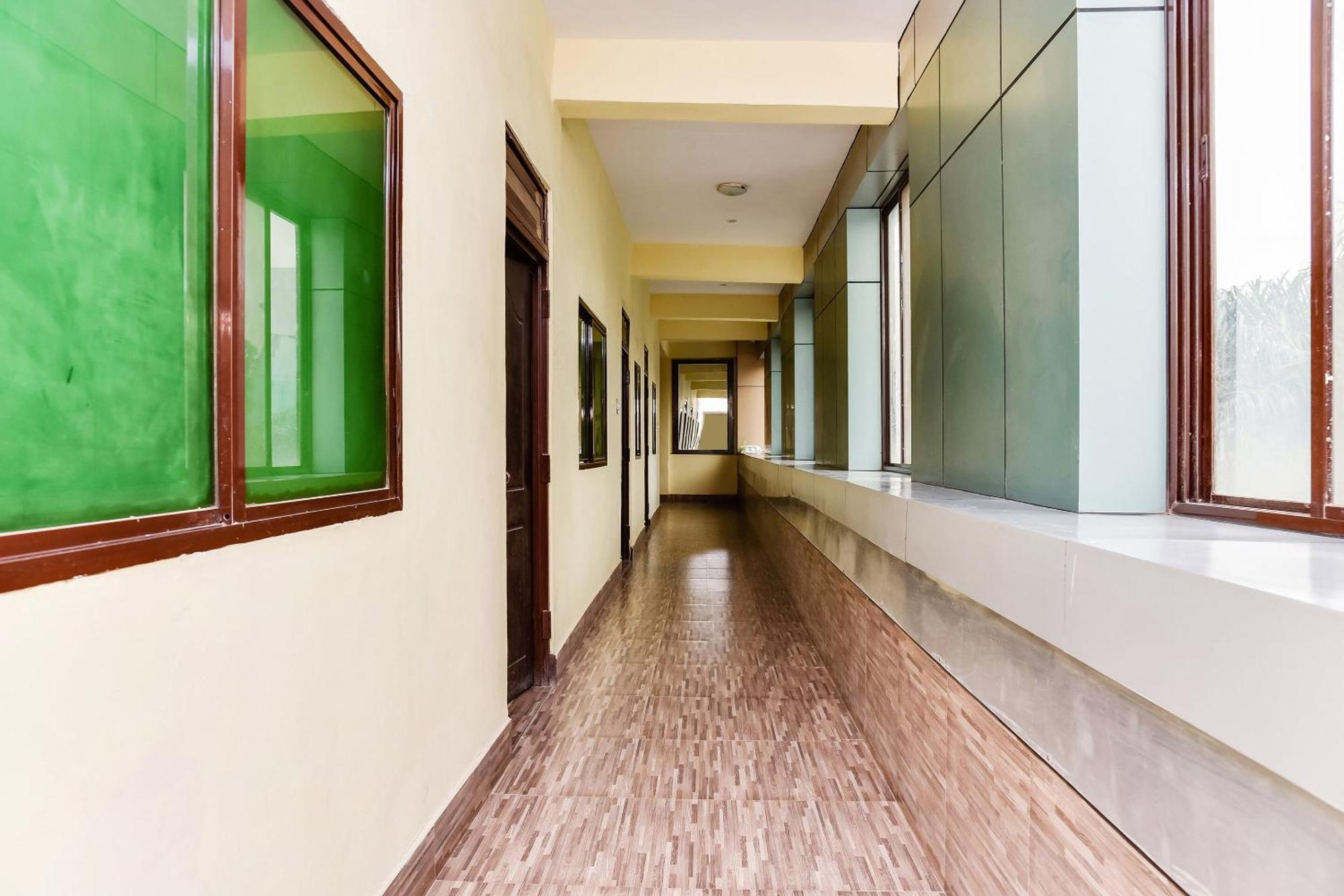 Oyo Hotel Avani Palace Bhopal Exterior photo